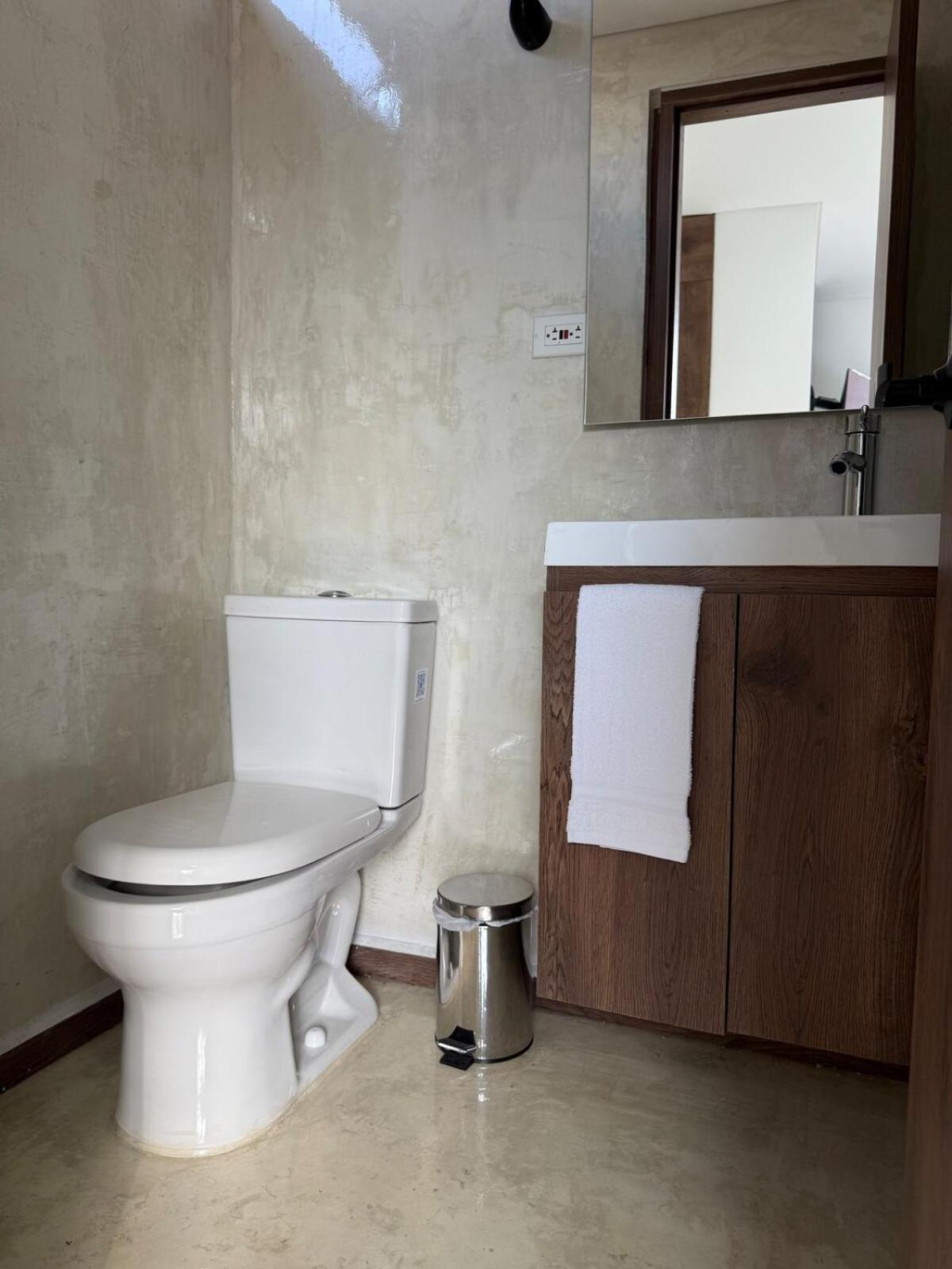 Faro 78 2 Queen Bed Con Aire Acondicionado Apartamento